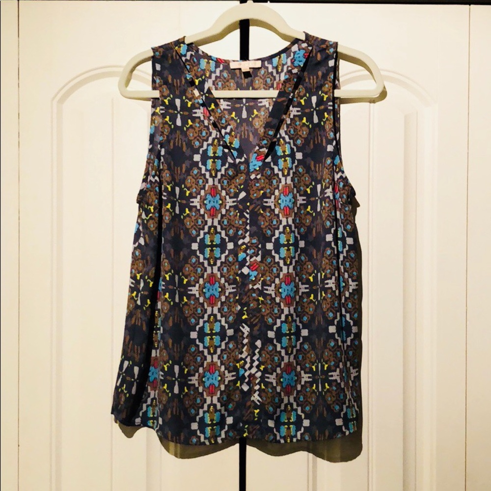 Skies are Blue sleeveless top with cutout detail